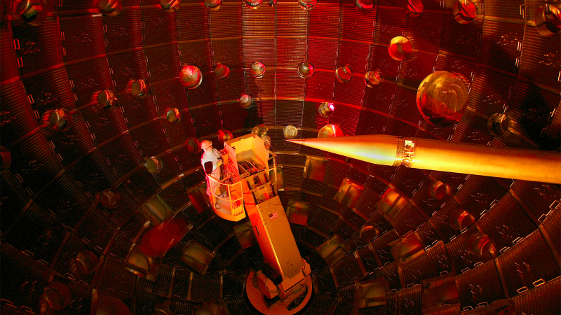 Illustration for article titled 14 Immense Scientific Instruments You Won't Believe Are Real